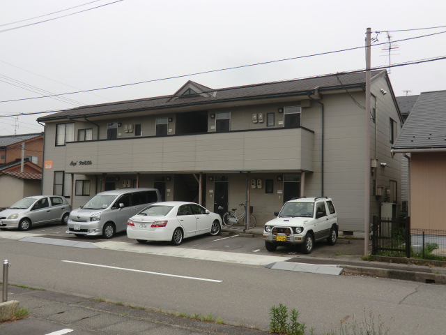 野々市市内地型良し8世帯アパート