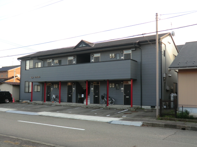 野々市市内地型良し8世帯アパート